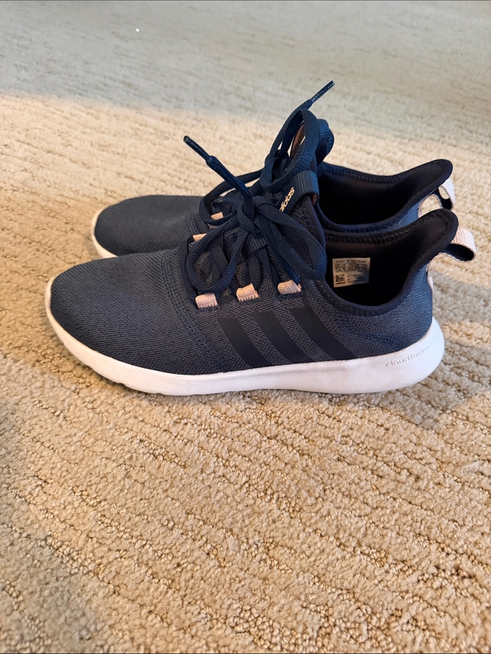 adidas women’s Navy Blue Knit Sneakers with White Sole - cloudfoam